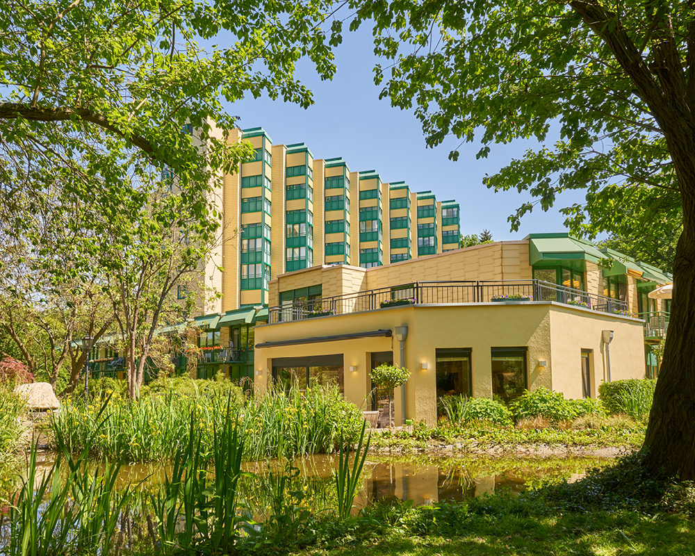 Außenansicht Gebäude Pflege-Wohnen im WohnGut Parkresidenz Bad Honnef
