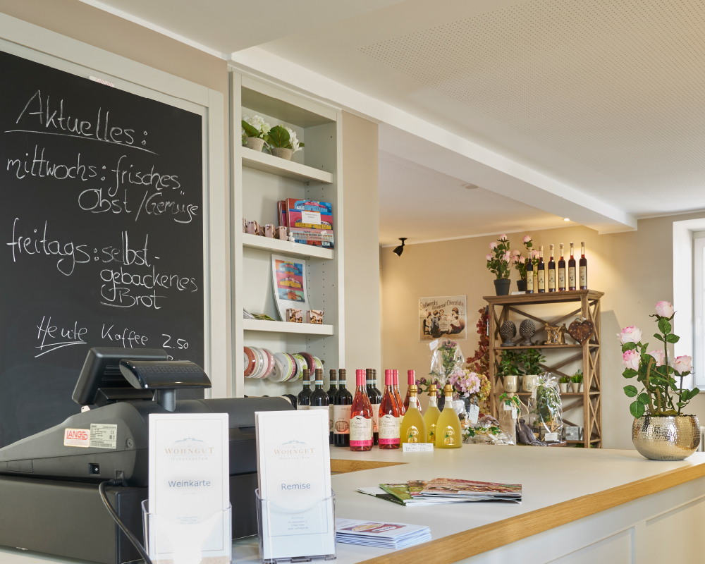 Theke in der Remise im WohnGut Osterseifen