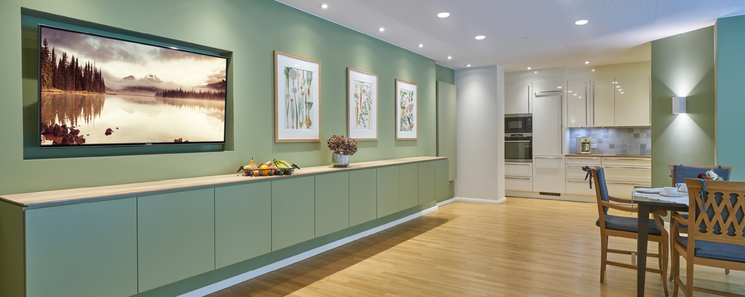 Essbereich mit Wohnküche im Pflege-Wohnen im WohnGut Parkresidenz Bad Honnef