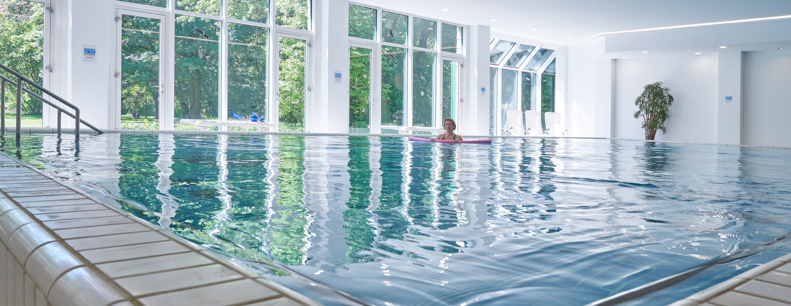 Schwimmbad im WohnGut Parkresidenz Bad Honnef